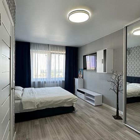 Є Генератор 1Кім Осокорки Вул Бориса Гмирі 20 Жк Патріотика Kiev Extérieur photo