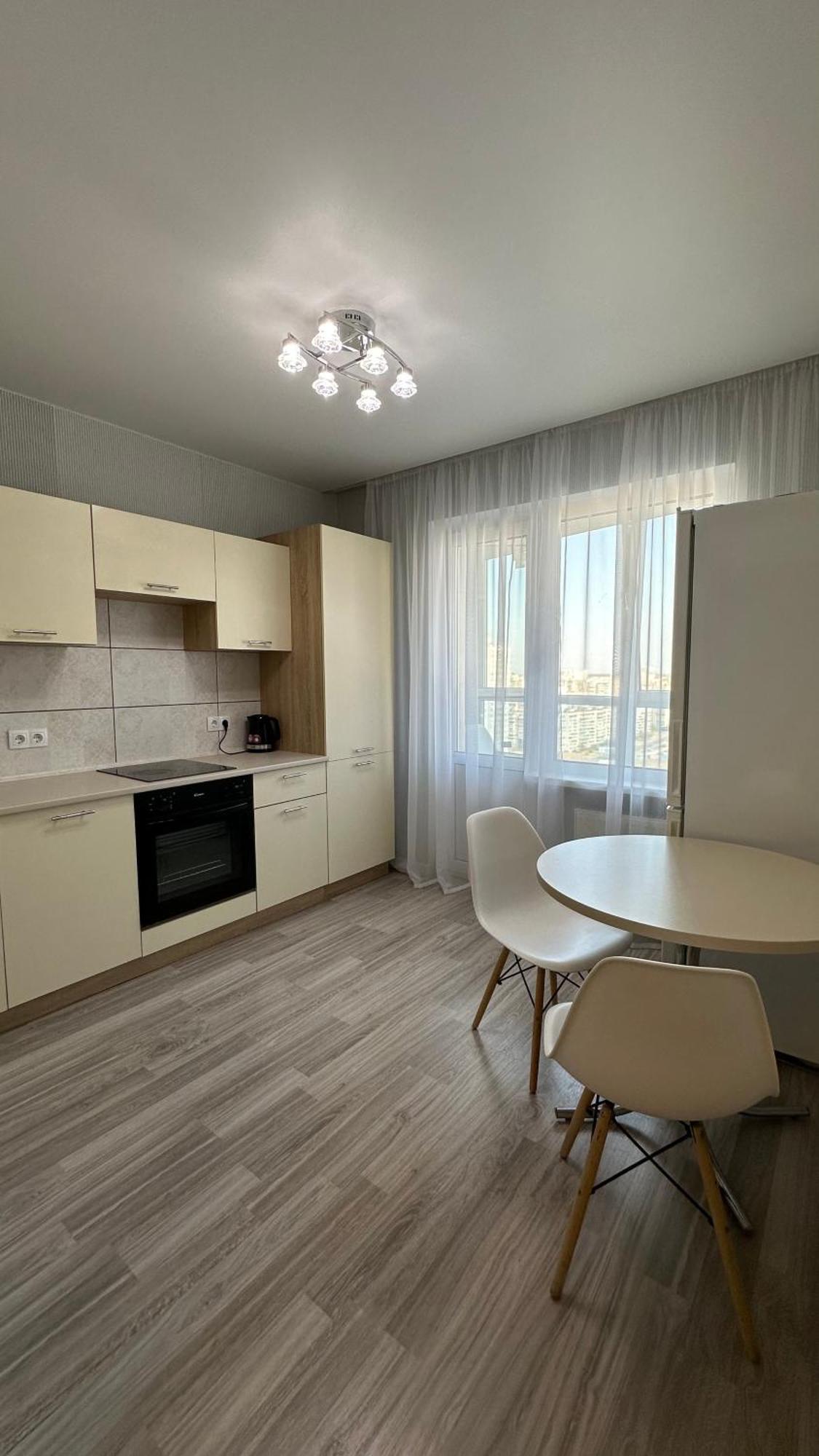 Є Генератор 1Кім Осокорки Вул Бориса Гмирі 20 Жк Патріотика Kiev Extérieur photo